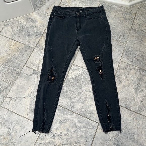 Judy Blue Black Destroyed Leopard Patch Skinny Jeans Size‎ 15/32 Style #82168 - Picture 4 of 5